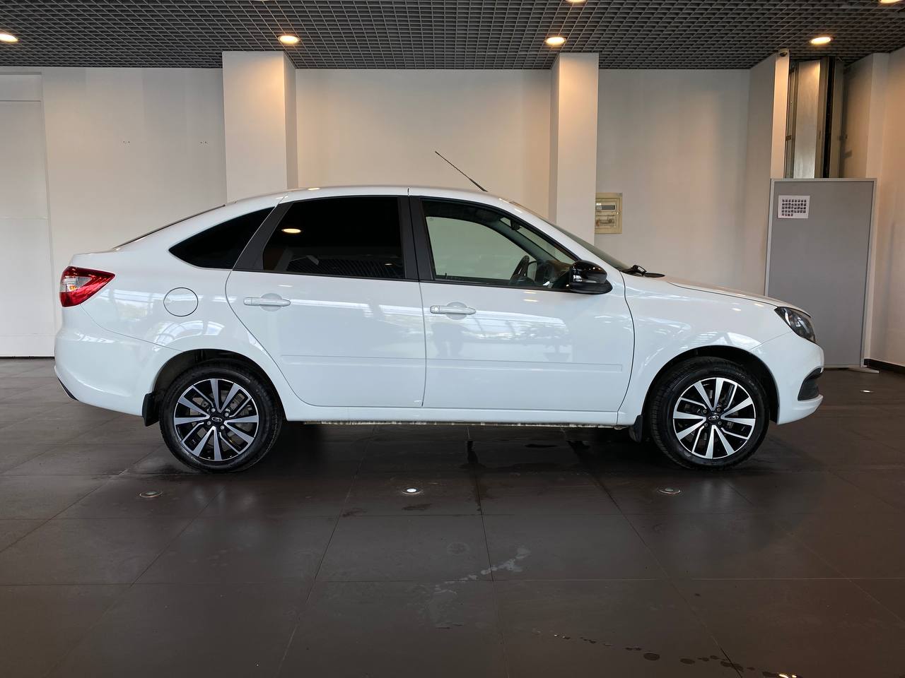 LADA GRANTA
