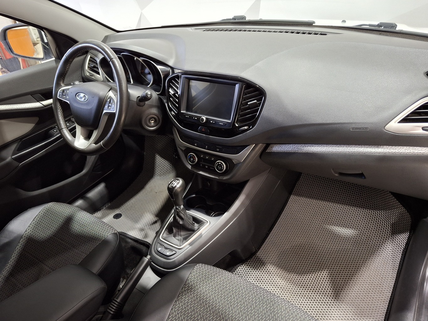 LADA VESTA