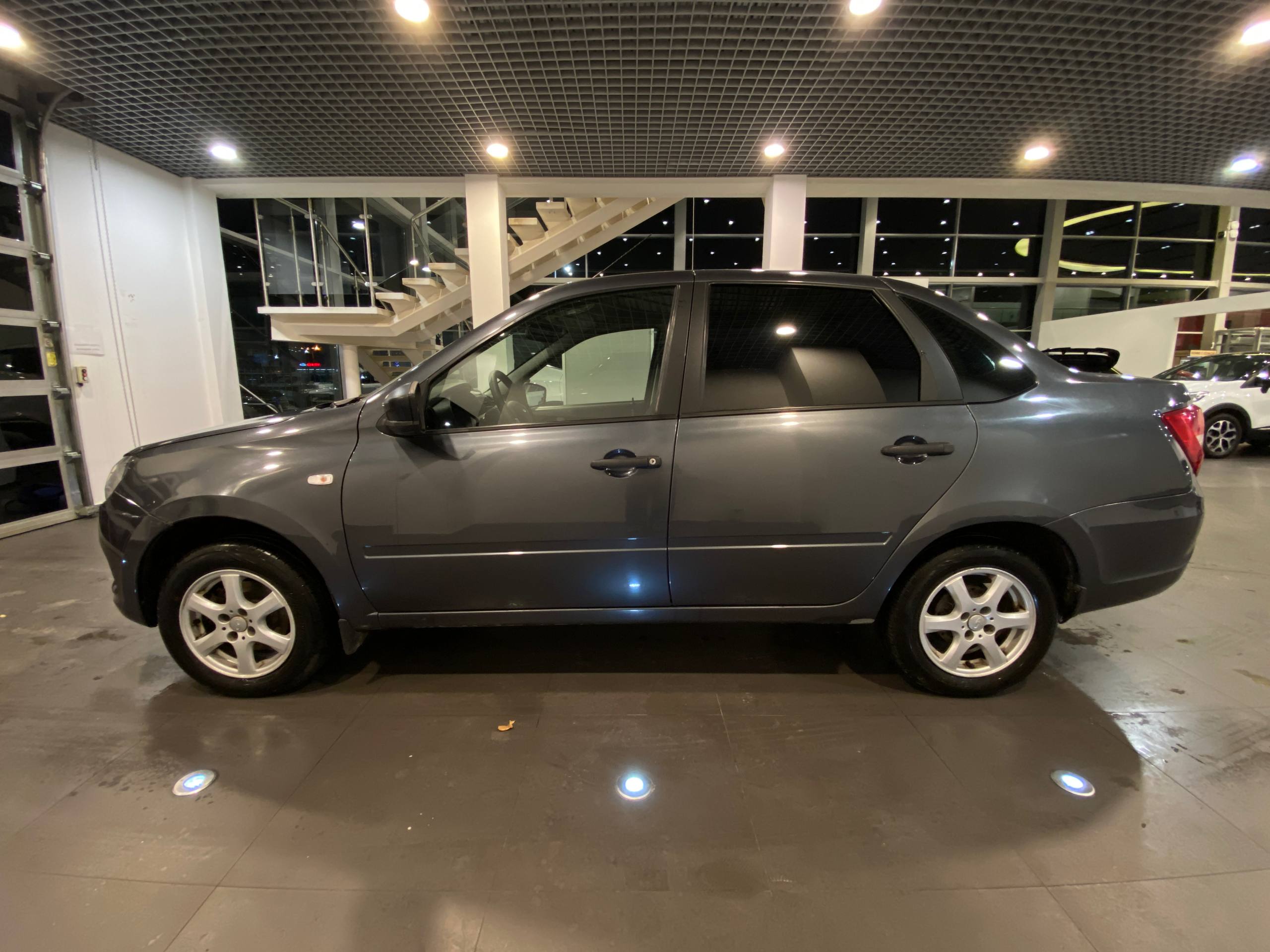 LADA GRANTA