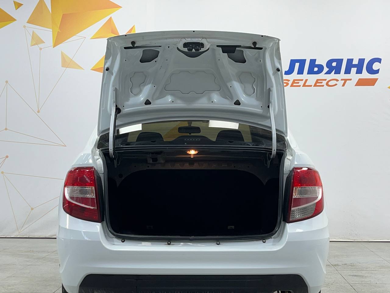 LADA GRANTA
