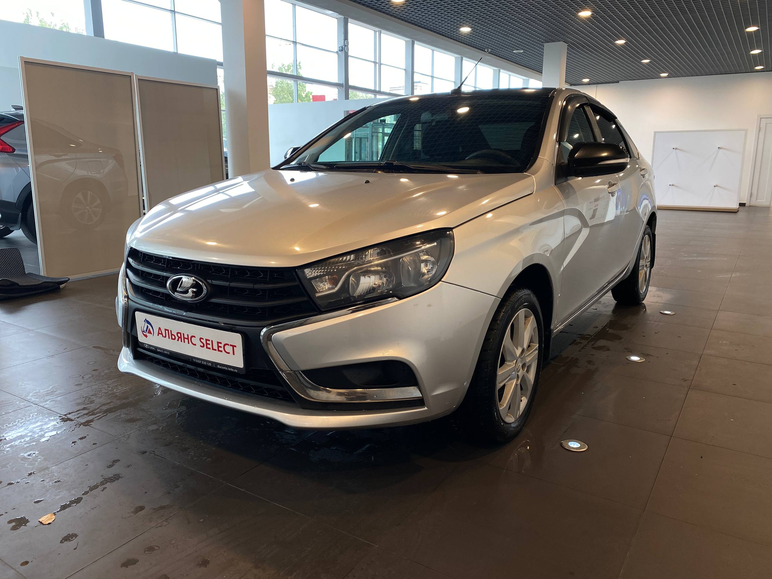 LADA VESTA