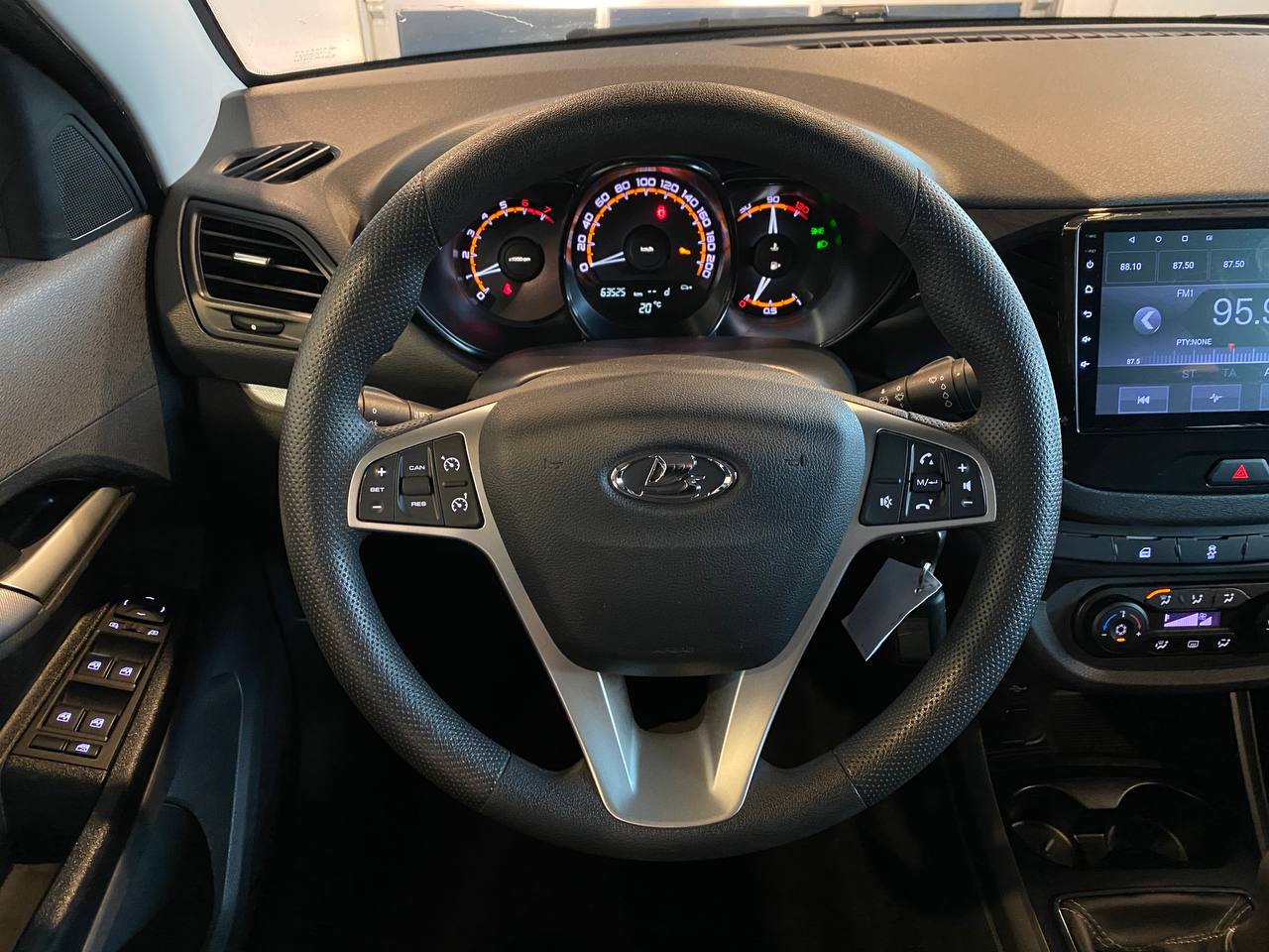 LADA VESTA