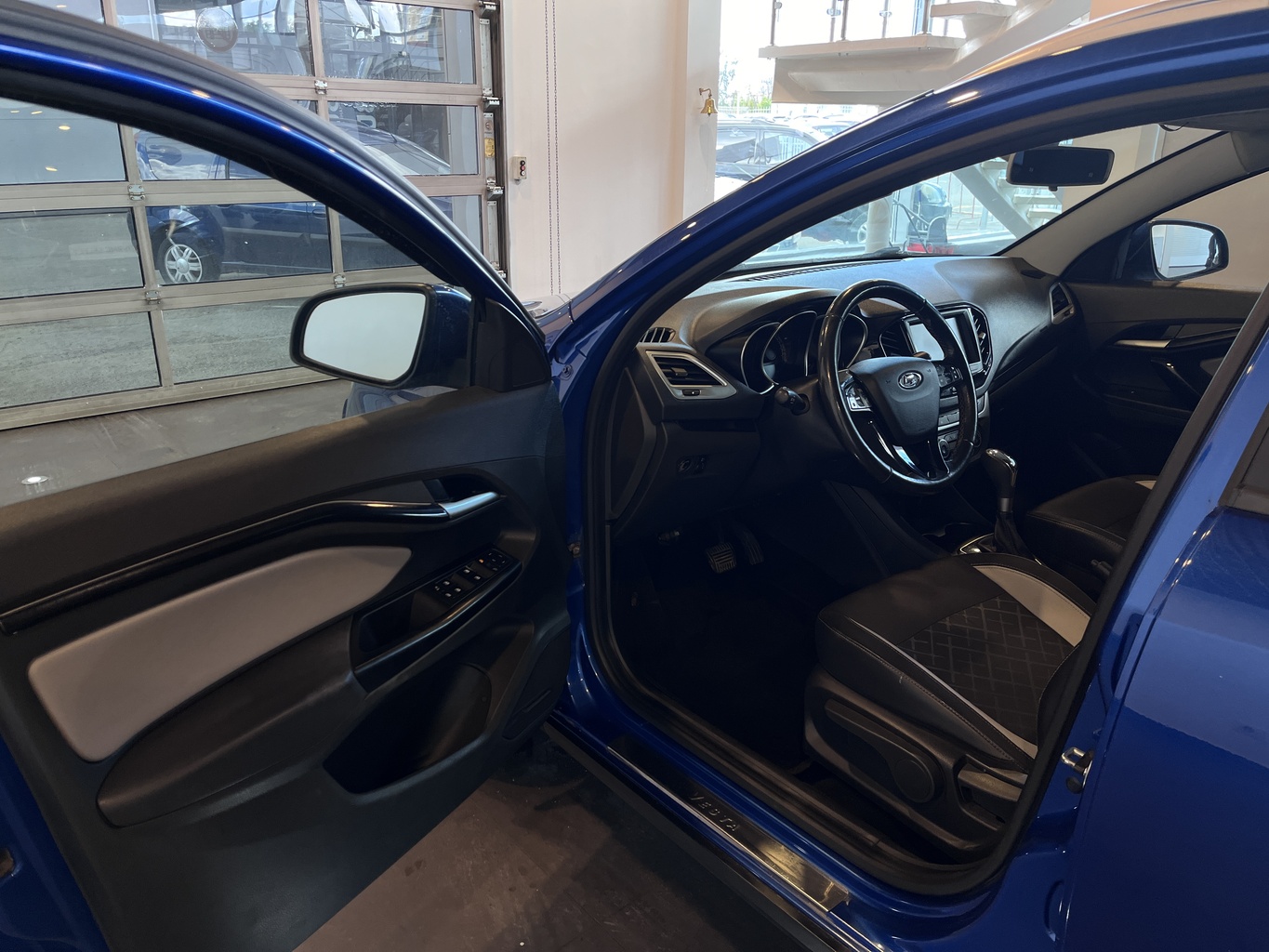 LADA VESTA