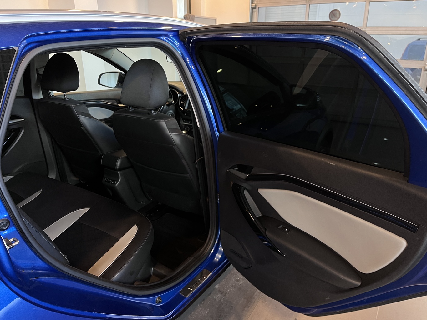 LADA VESTA