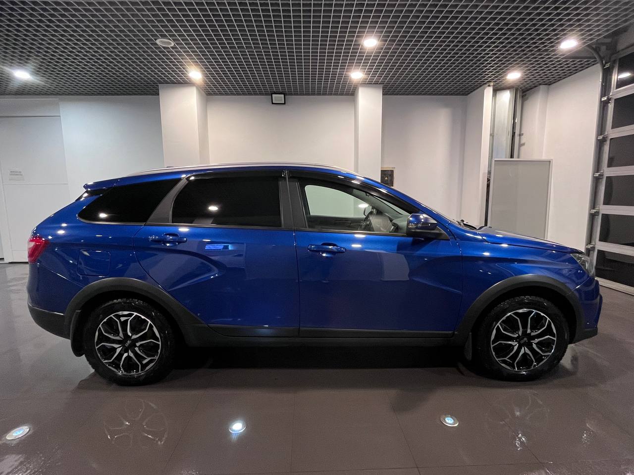 LADA VESTA