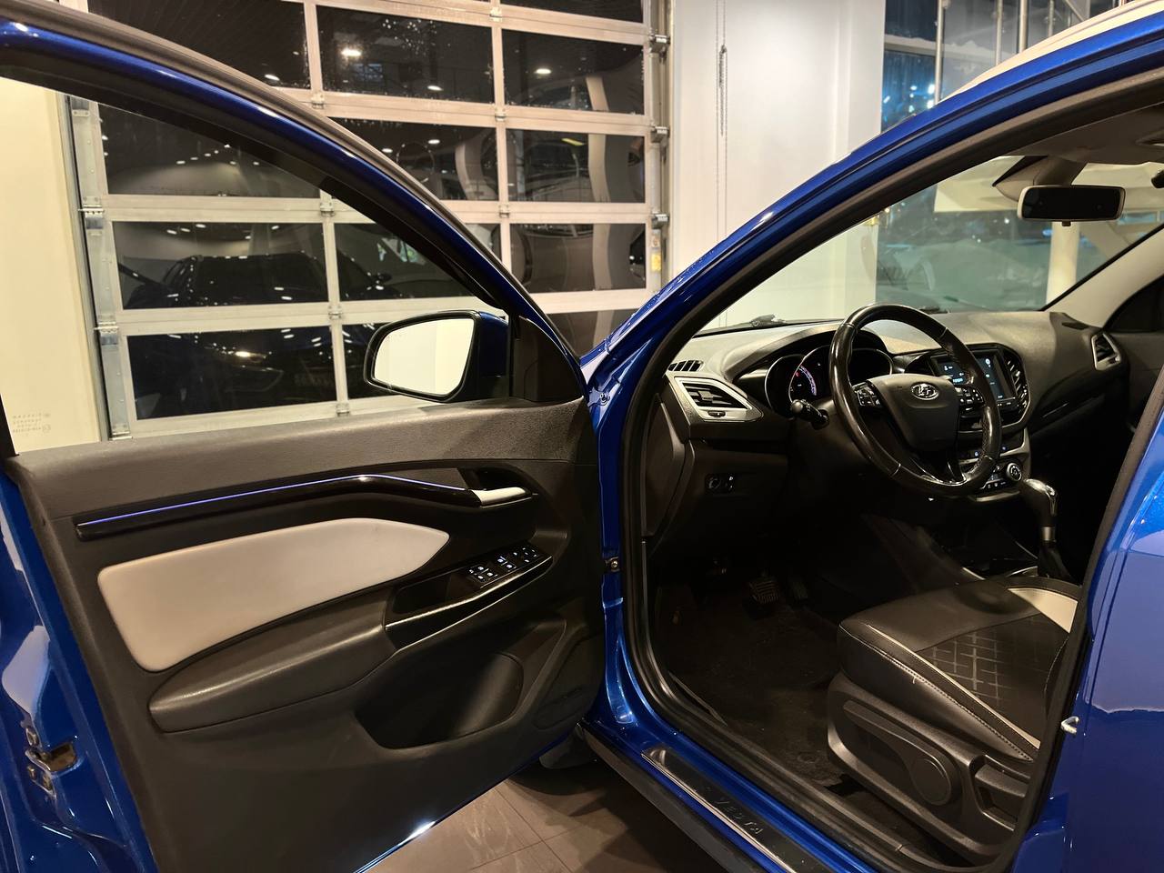 LADA VESTA
