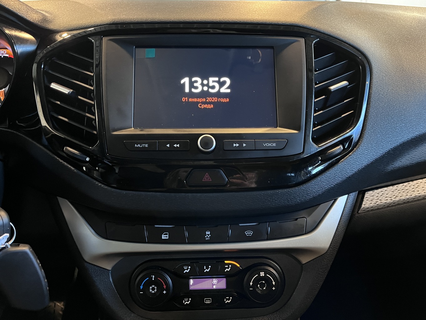 LADA VESTA