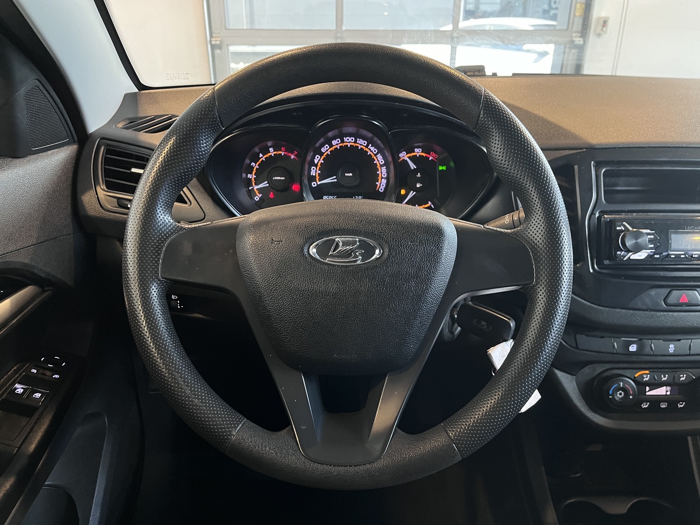 LADA VESTA