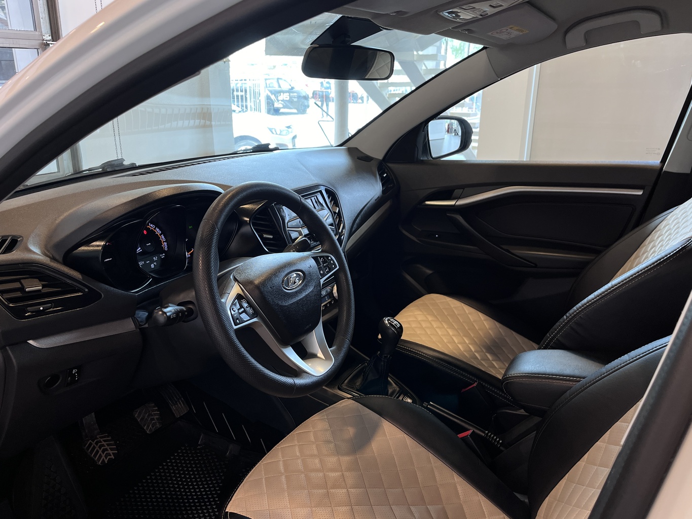 LADA VESTA