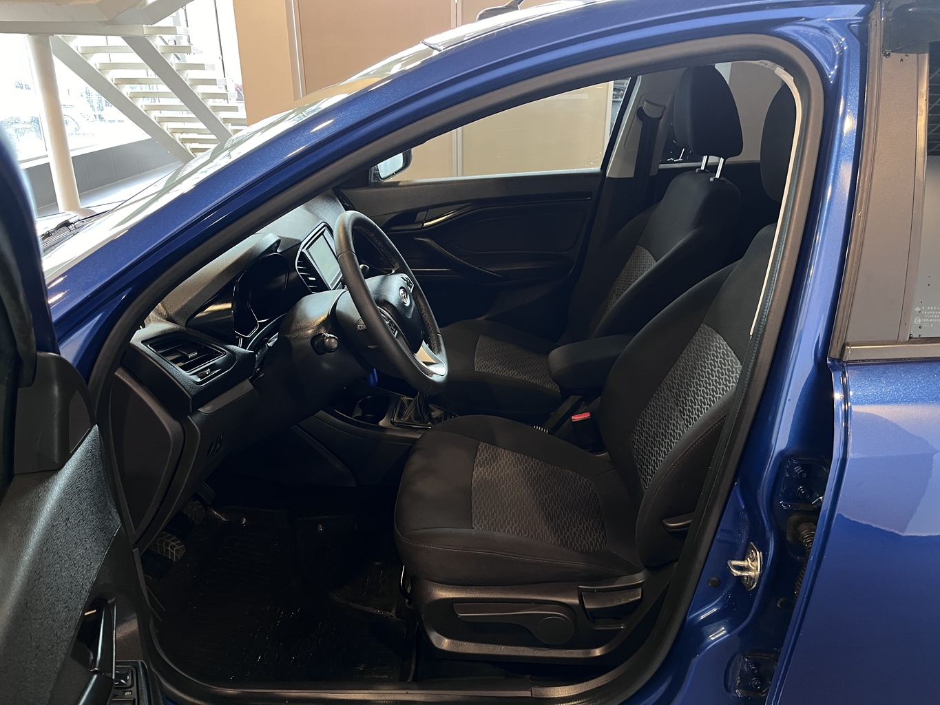 LADA VESTA