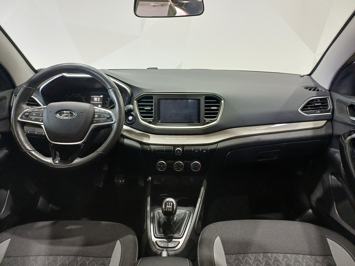 LADA VESTA
