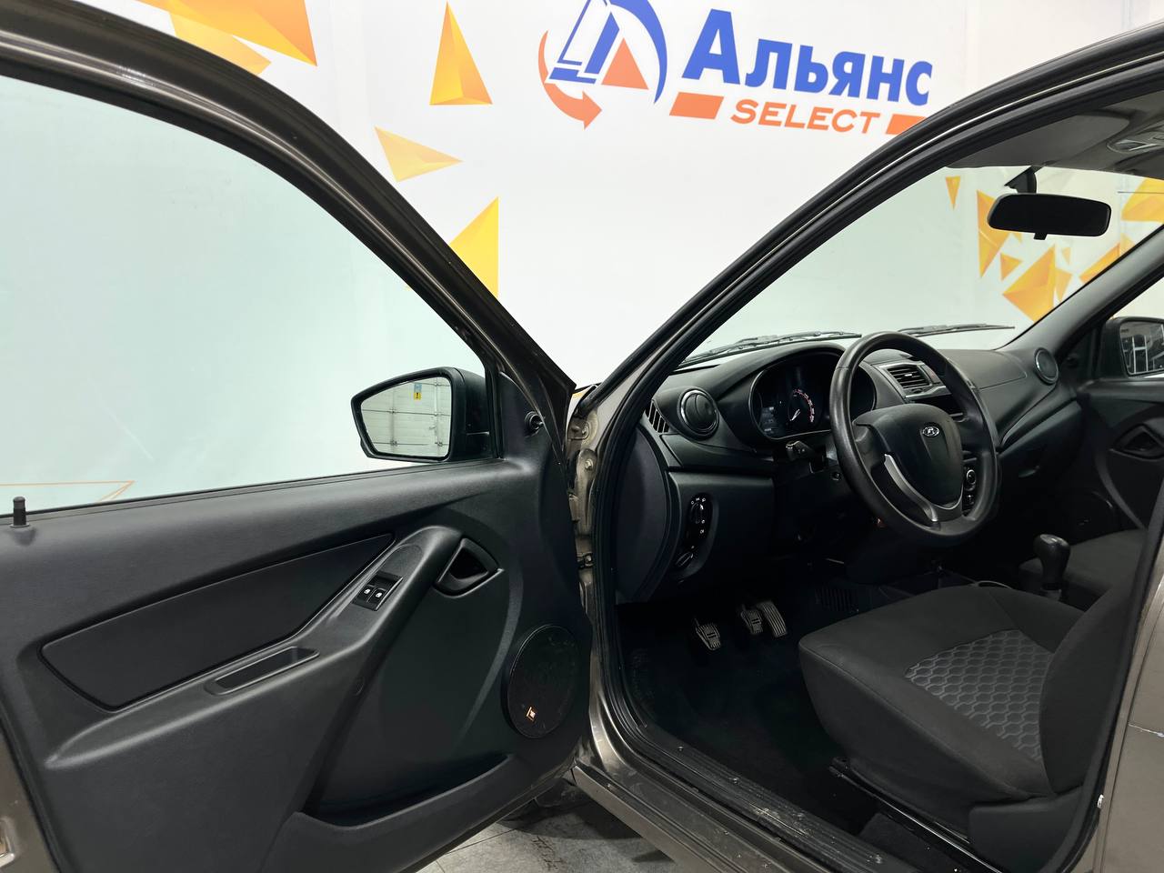 LADA GRANTA