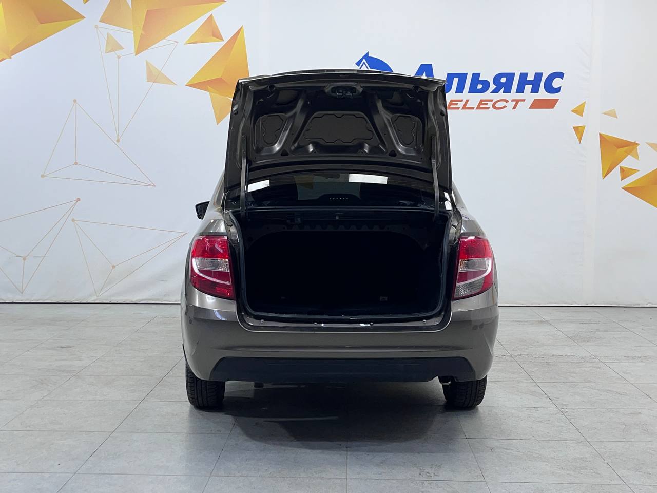 LADA GRANTA
