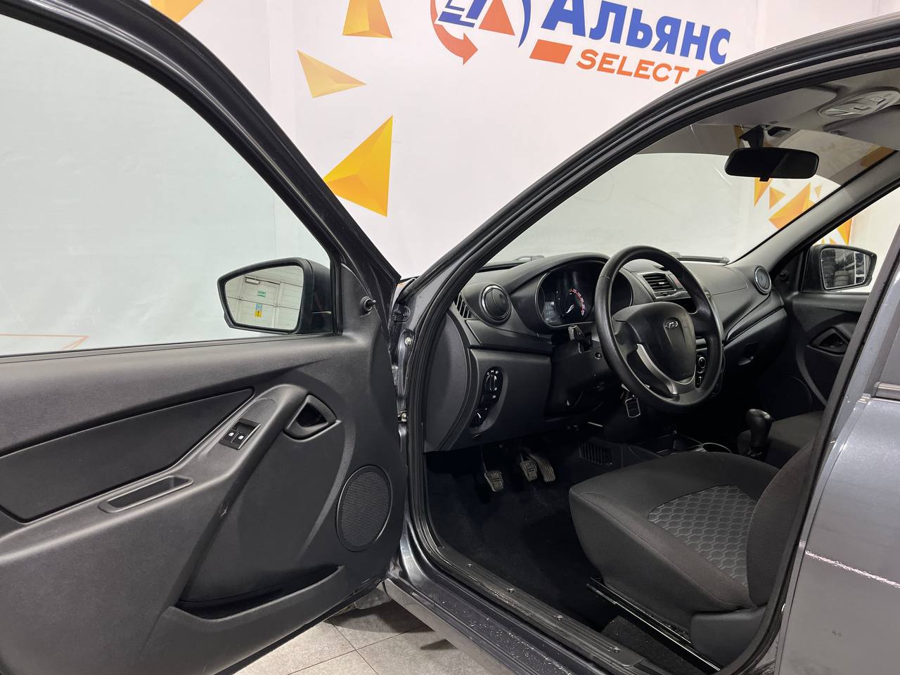 LADA GRANTA