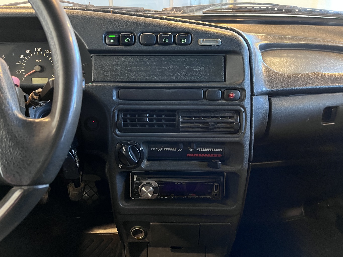 LADA 2115