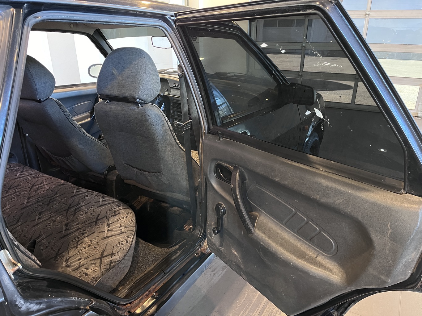 LADA 2115