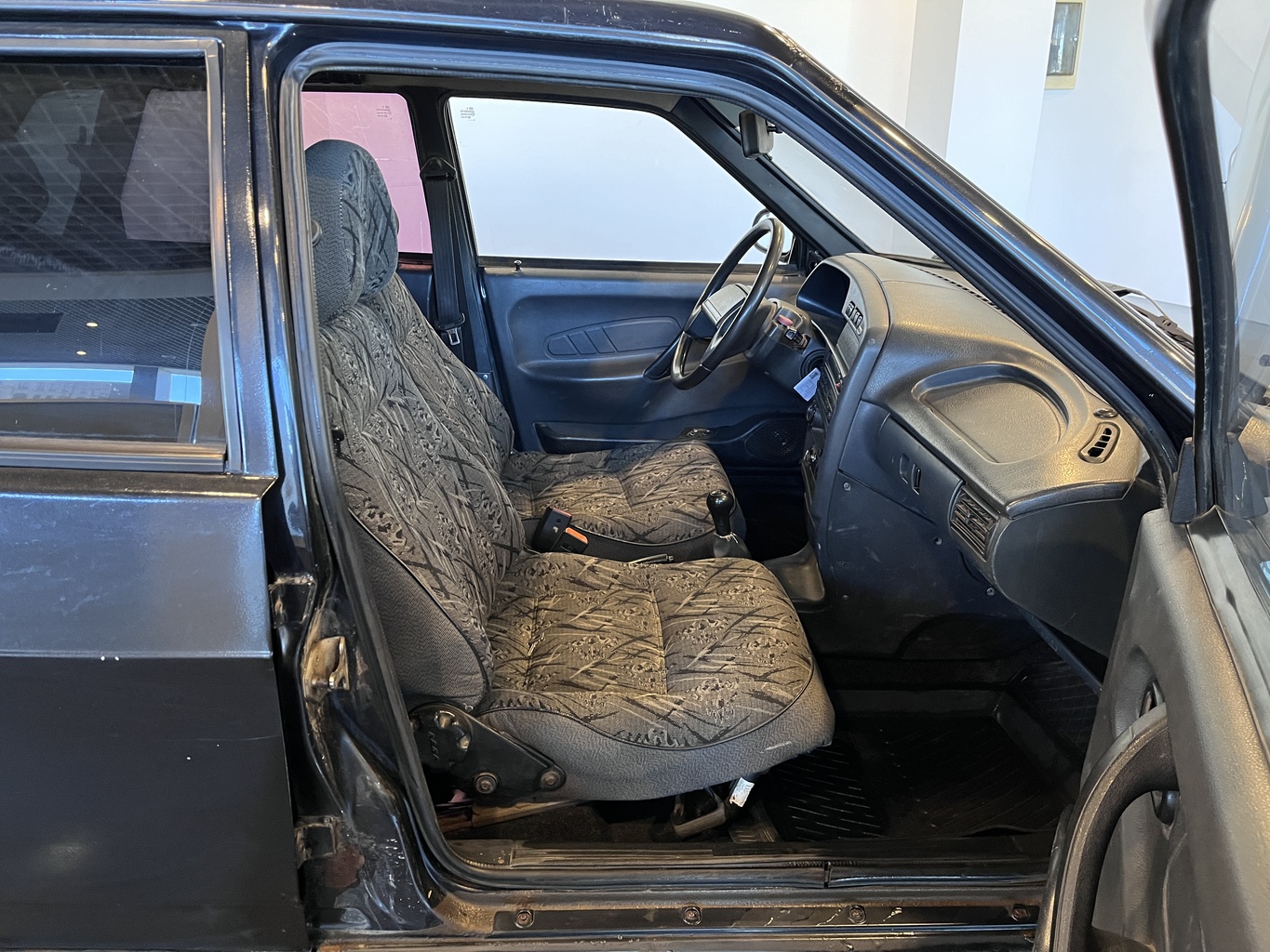LADA 2115