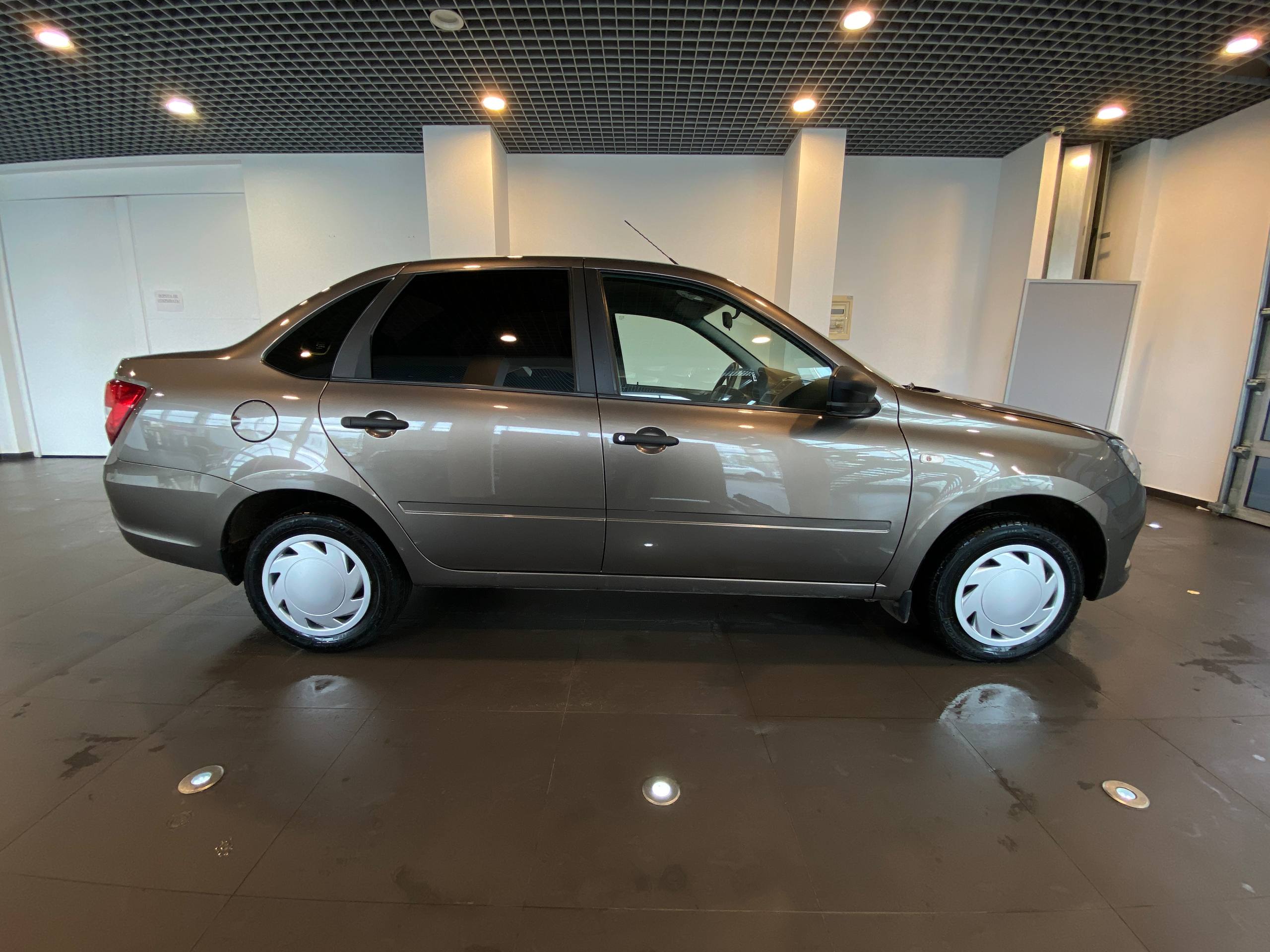 LADA GRANTA