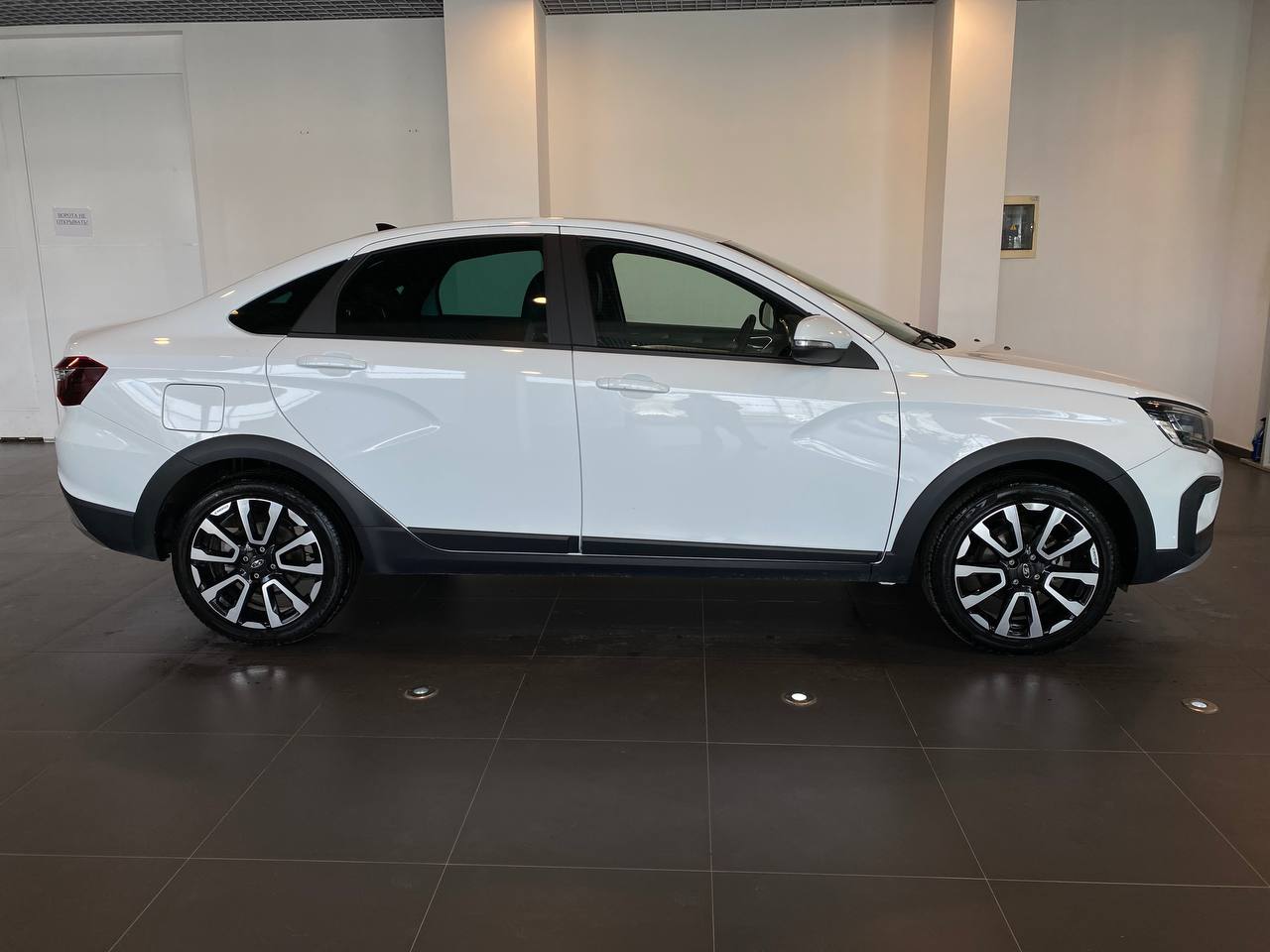 LADA VESTA