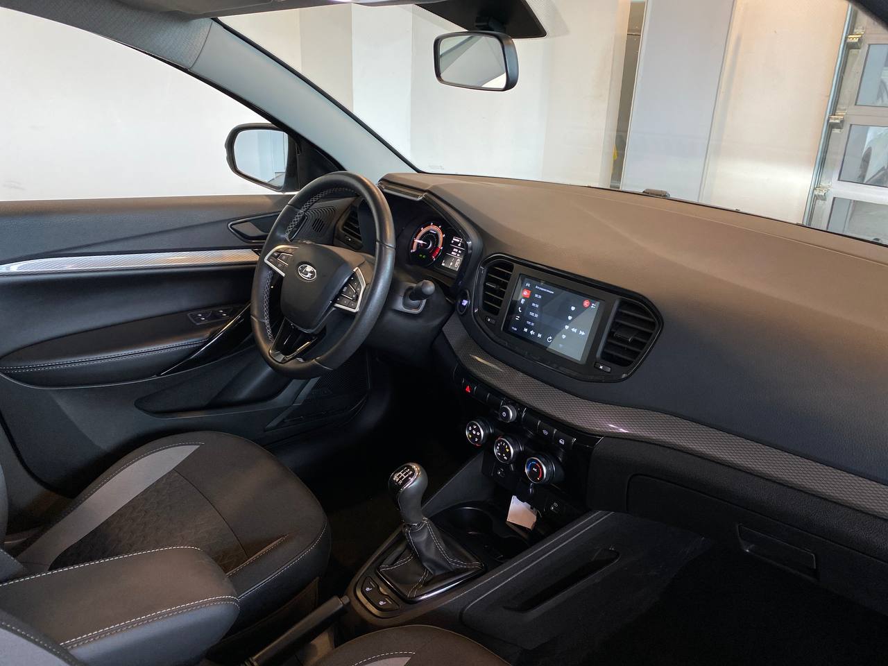 LADA VESTA
