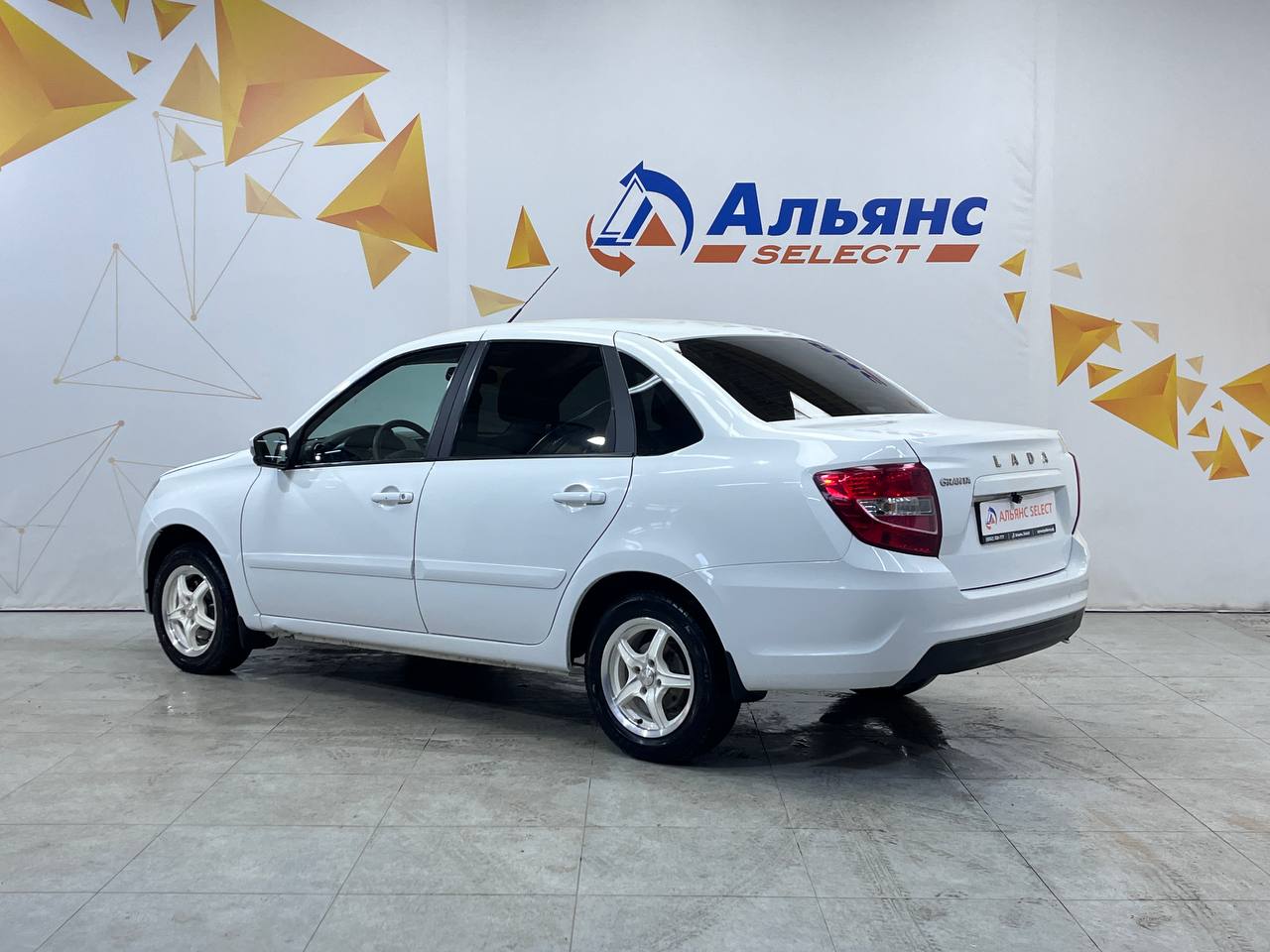 LADA GRANTA