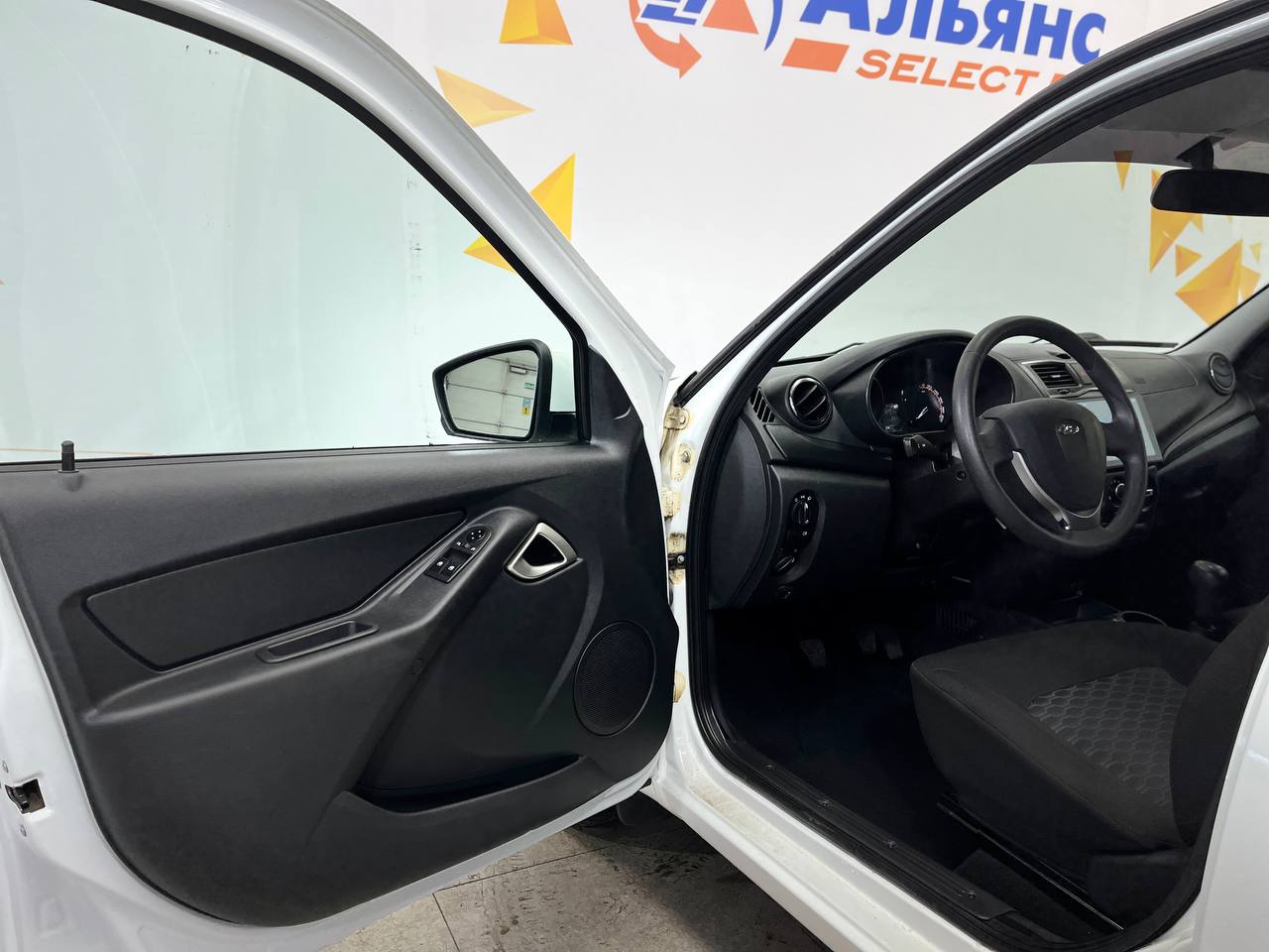LADA GRANTA