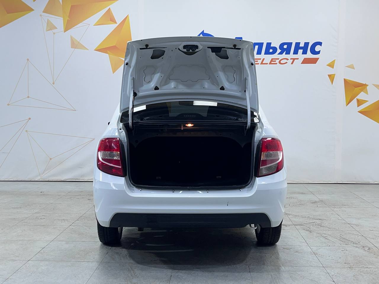LADA GRANTA