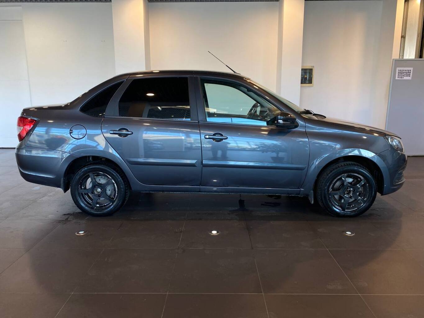 LADA GRANTA