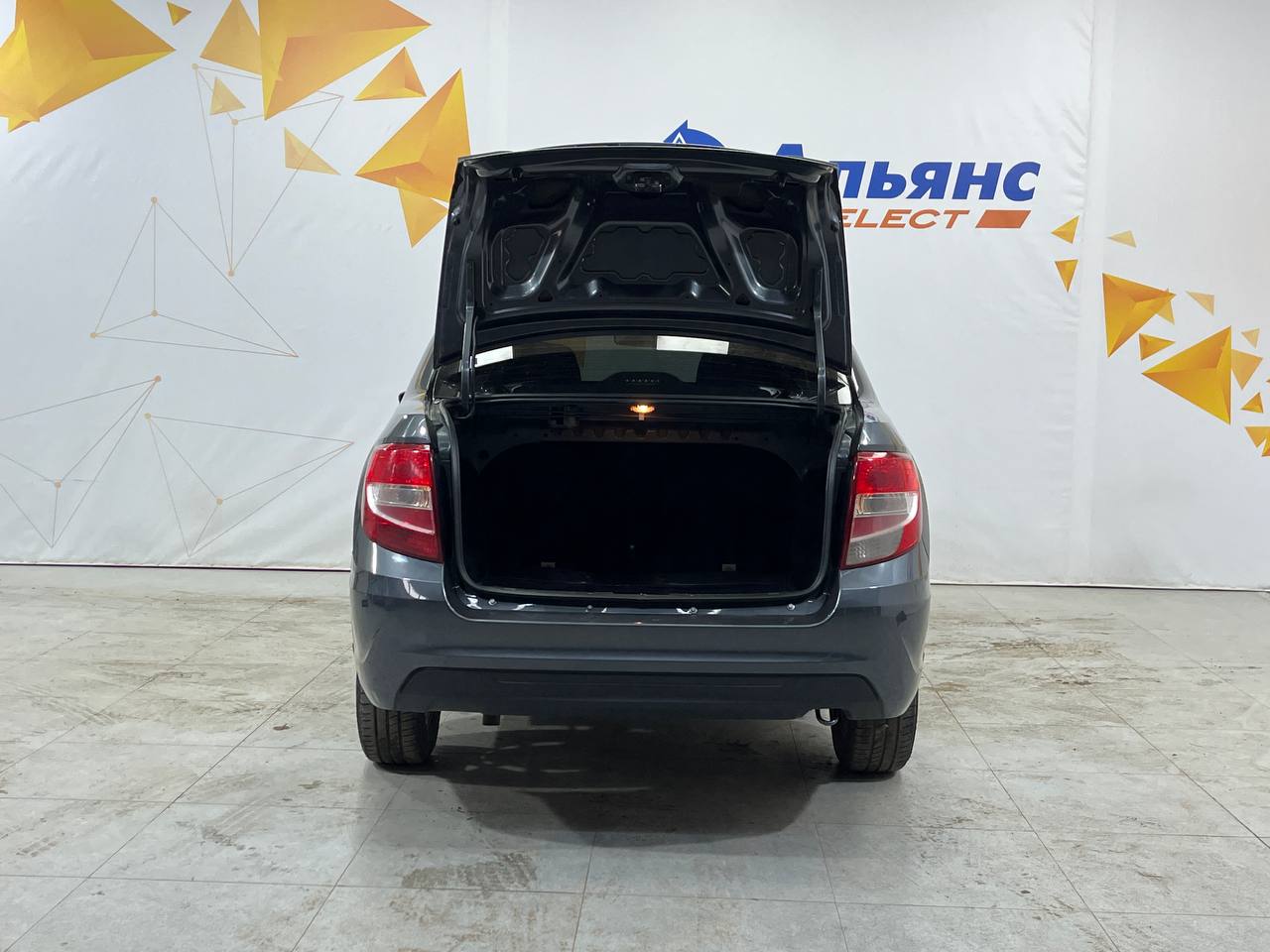 LADA GRANTA