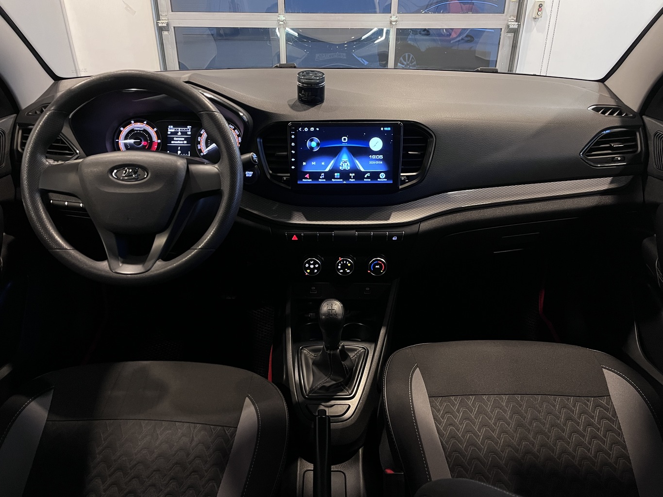 LADA VESTA