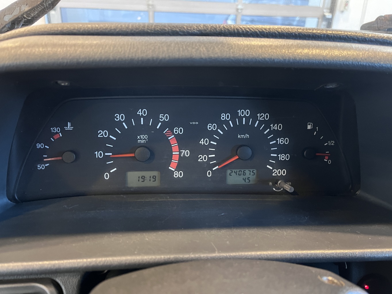 LADA 2115