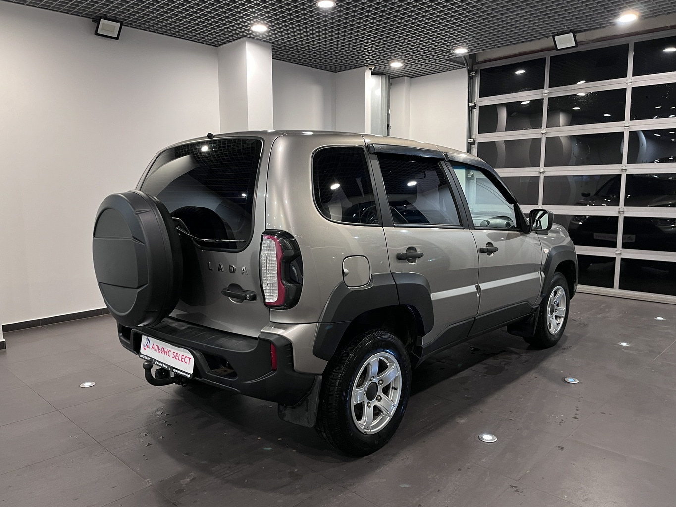 LADA NIVA TRAVEL