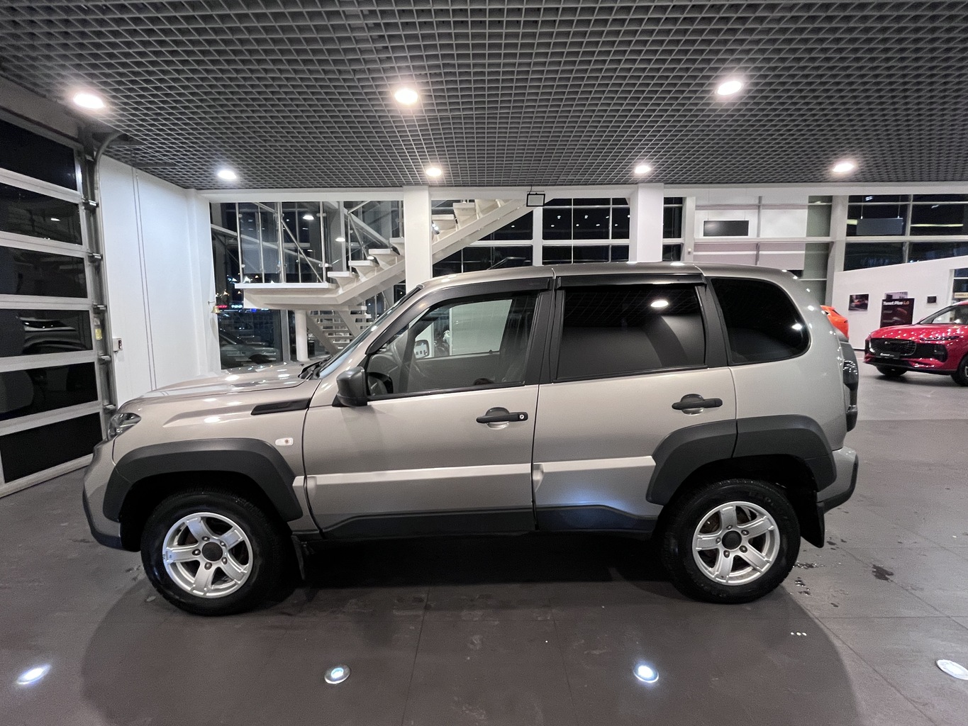 LADA NIVA TRAVEL