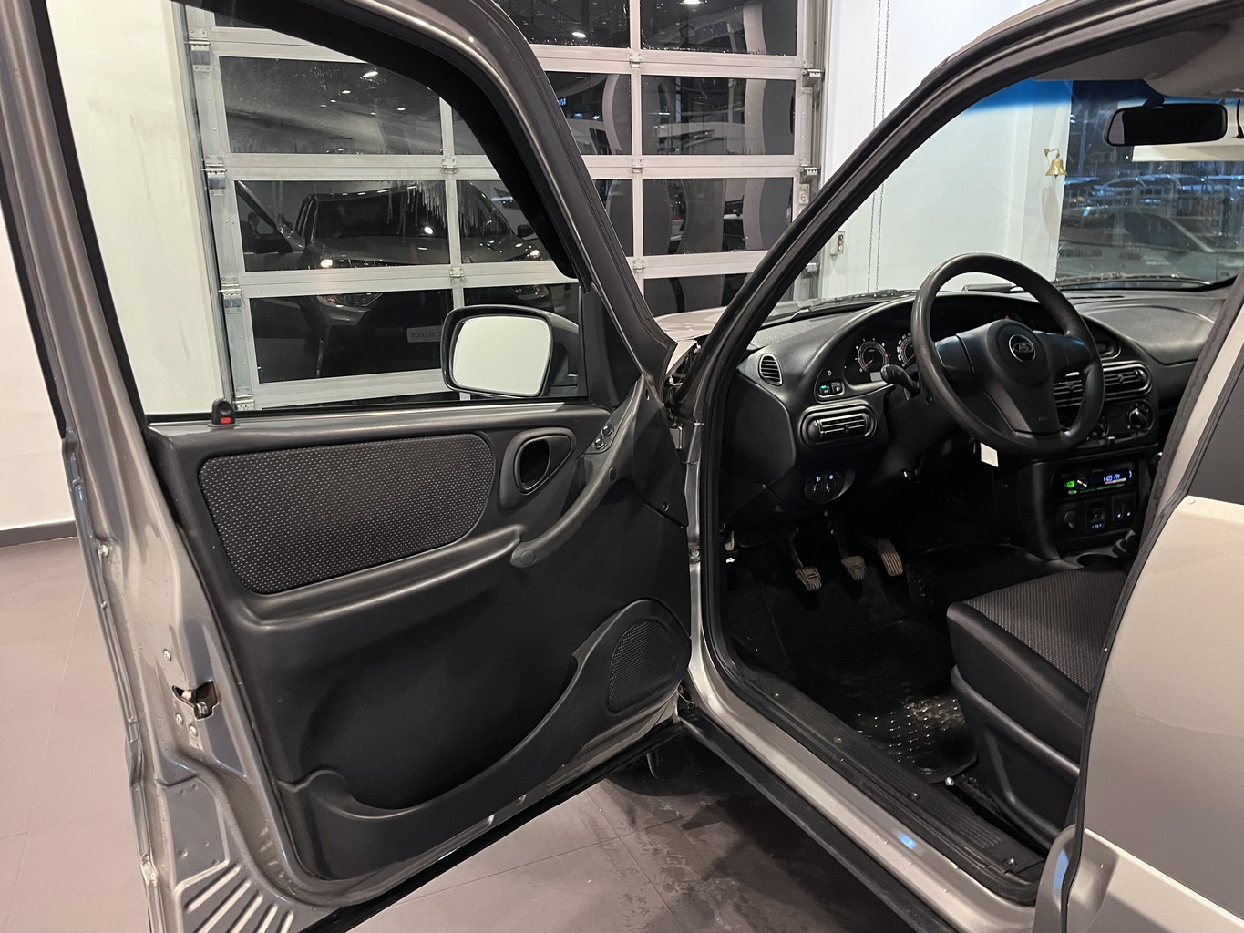 LADA NIVA TRAVEL