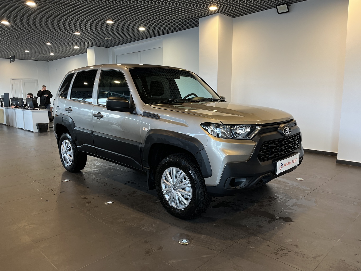LADA NIVA TRAVEL