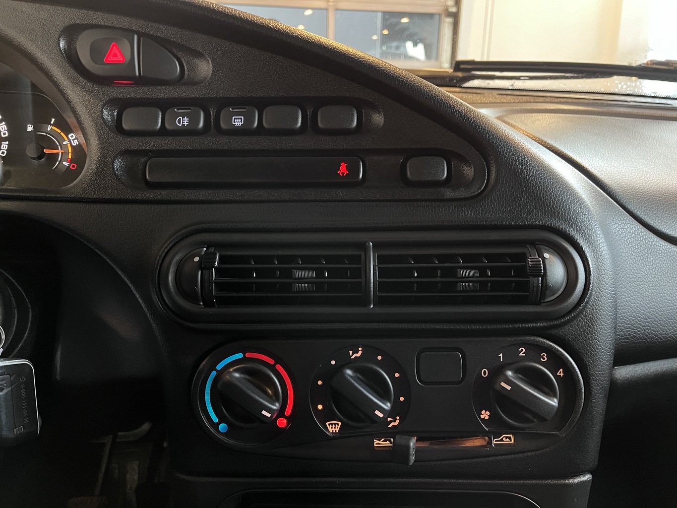LADA NIVA TRAVEL