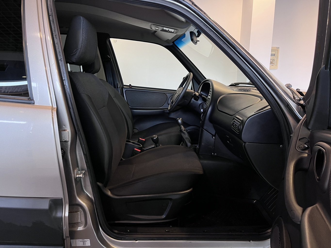 LADA NIVA TRAVEL