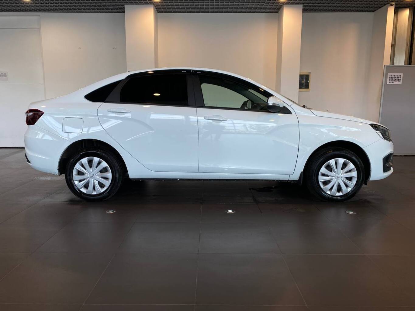 LADA VESTA