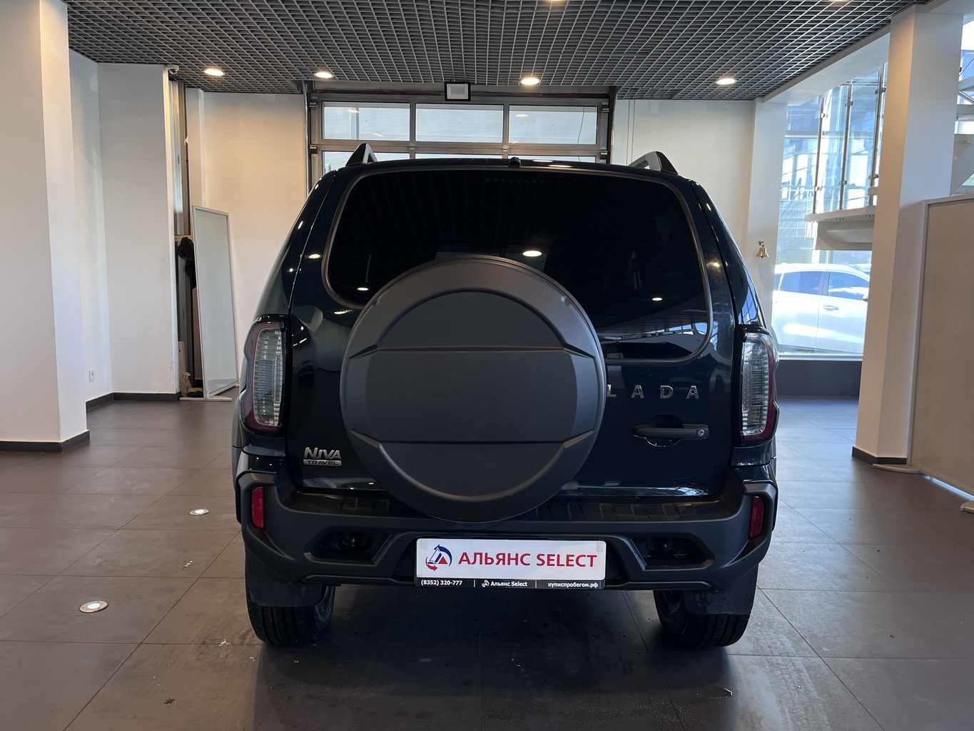 LADA NIVA TRAVEL