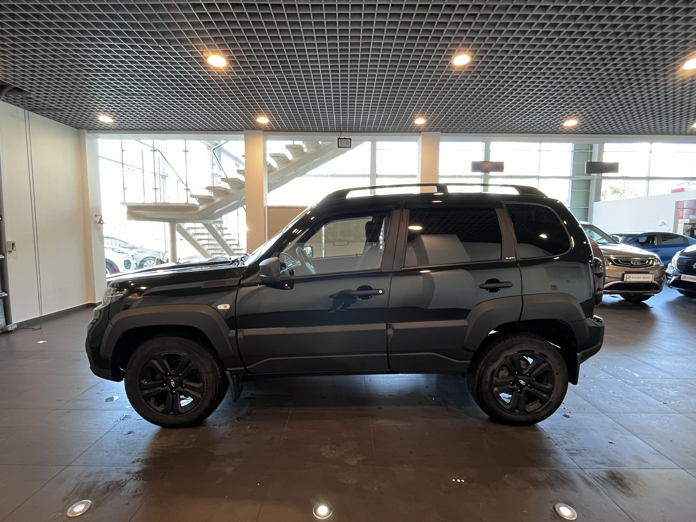LADA NIVA TRAVEL