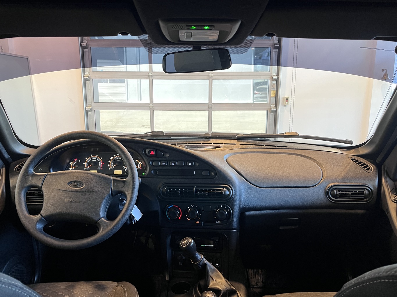 LADA NIVA TRAVEL