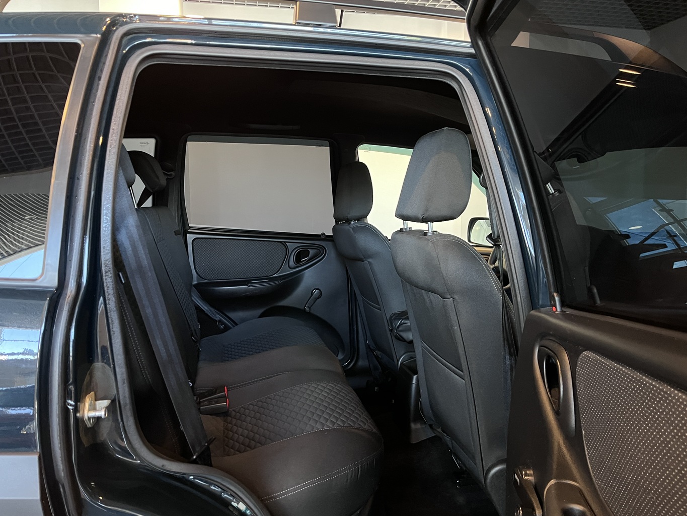 LADA NIVA TRAVEL