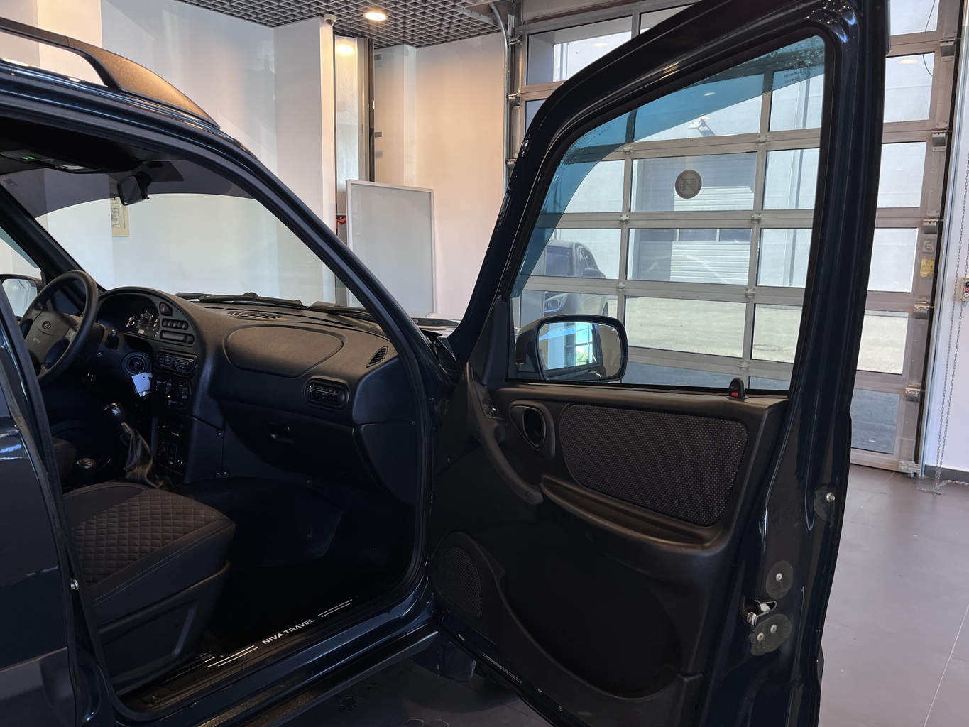 LADA NIVA TRAVEL