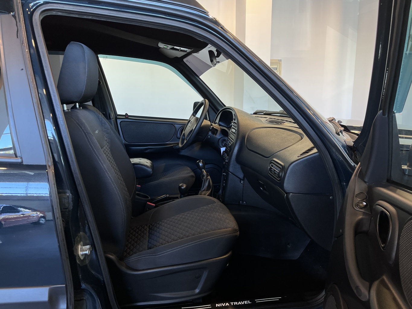 LADA NIVA TRAVEL