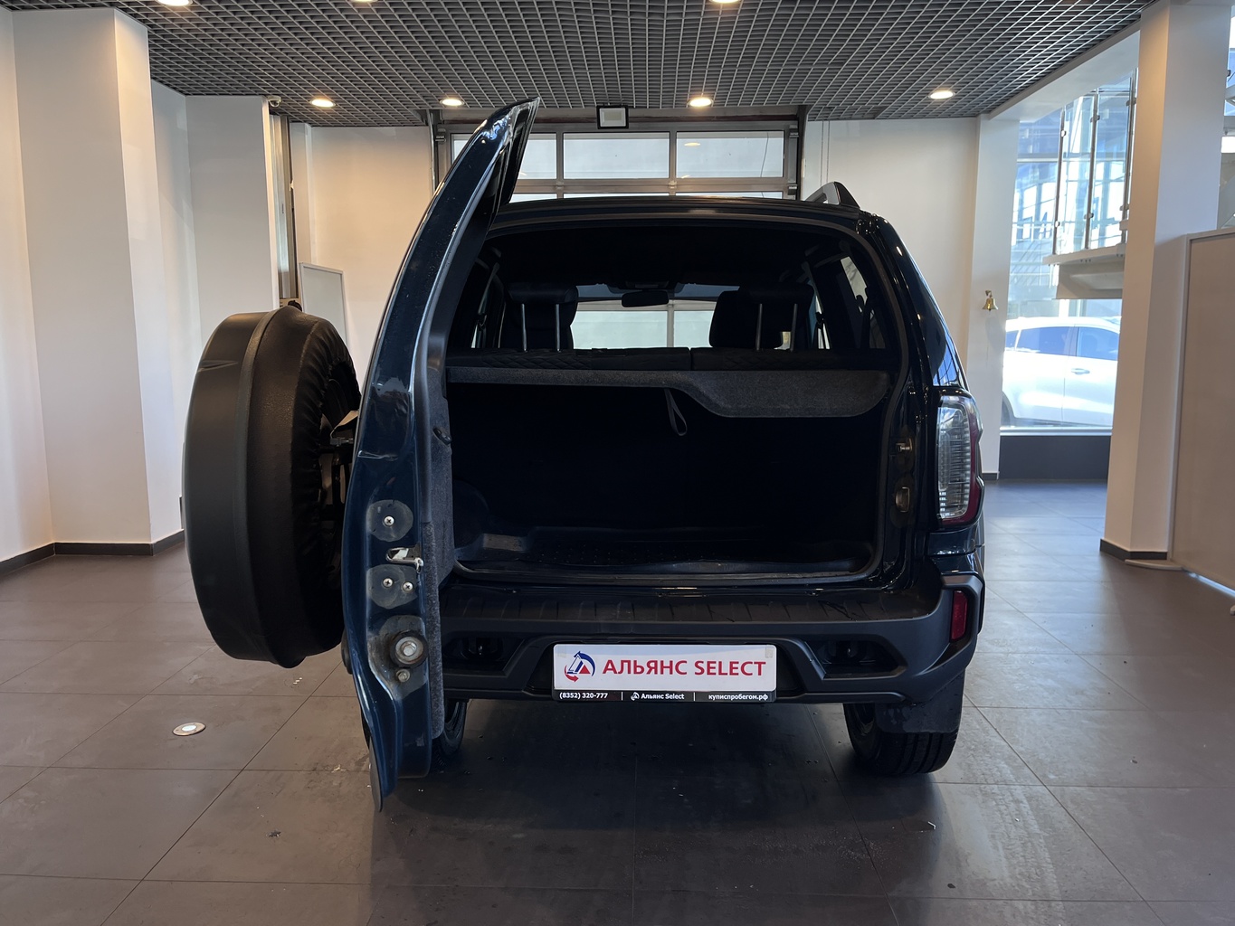 LADA NIVA TRAVEL