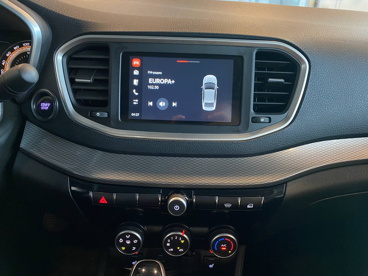 LADA VESTA