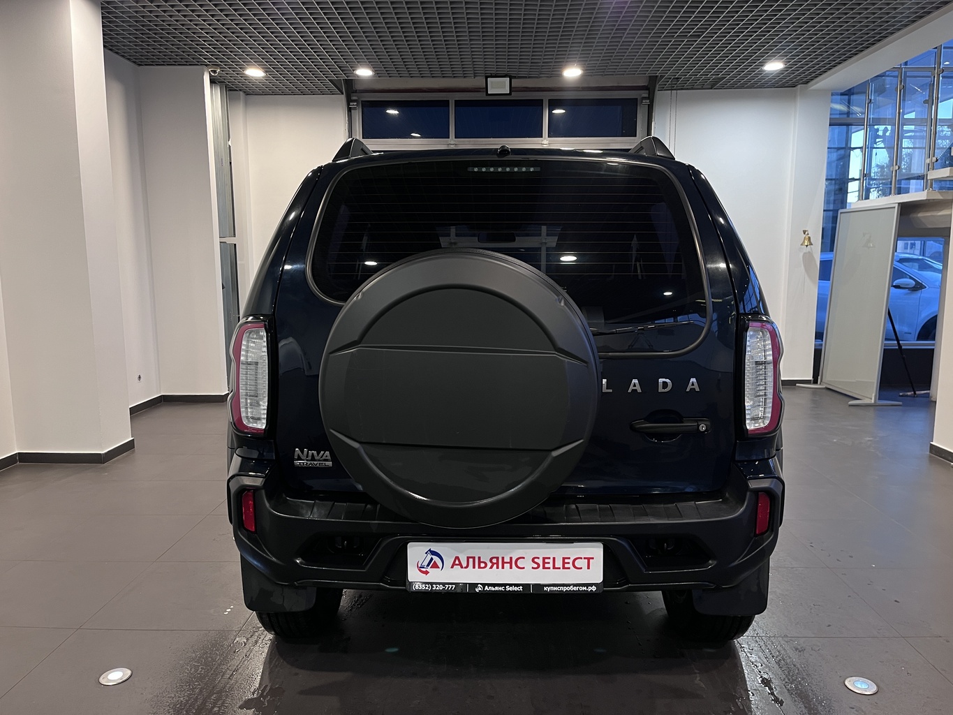 LADA NIVA TRAVEL