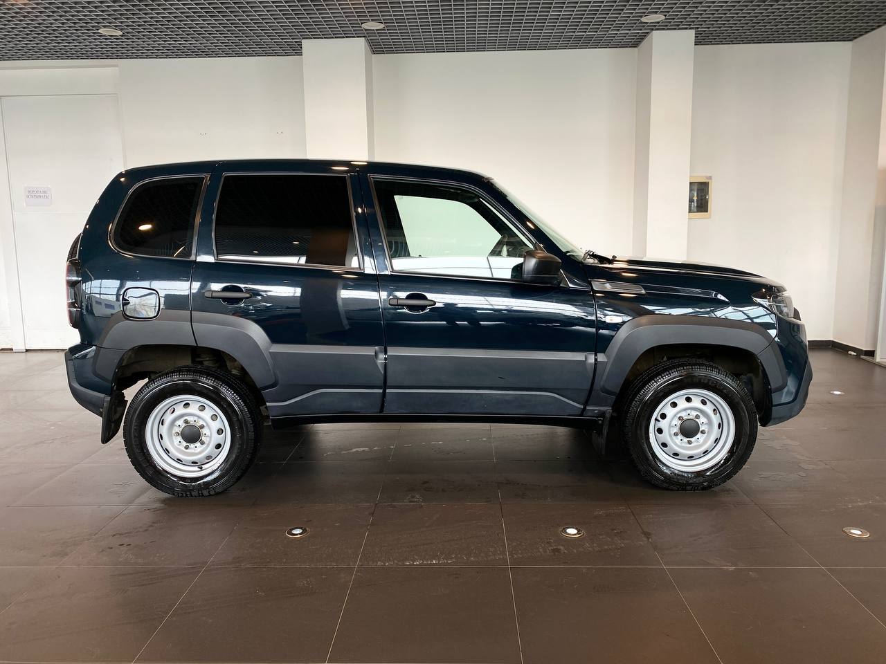 LADA NIVA TRAVEL