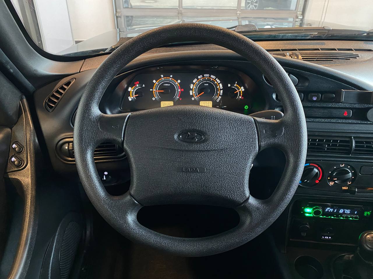 LADA NIVA TRAVEL