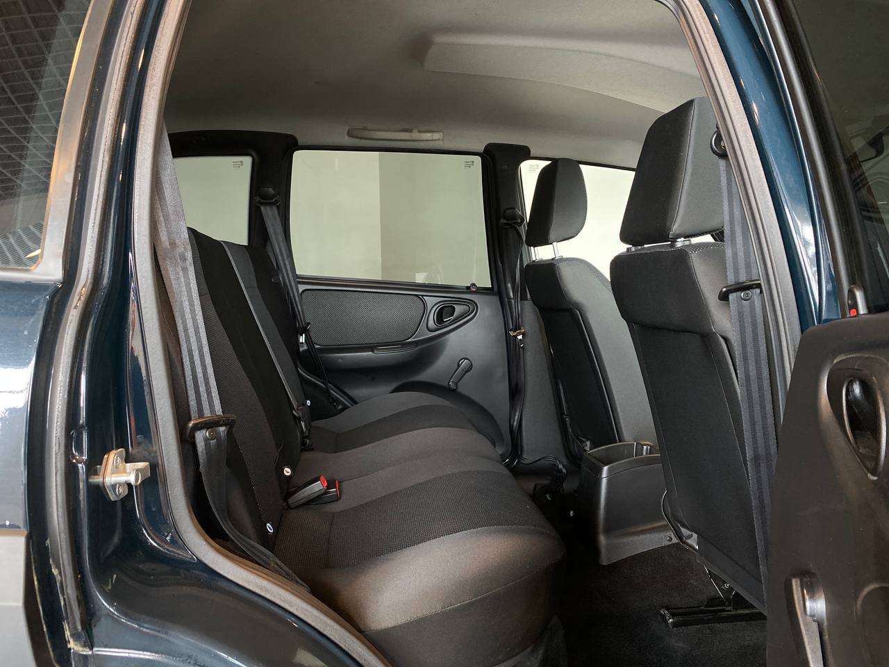 LADA NIVA TRAVEL